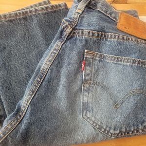 Levis straight leg button fly